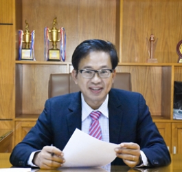 ÔNG HỒ THANH CÔN